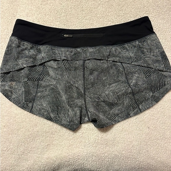 Lululemon Speed Up Short *2.5" Velocity Mesh Island Mist Black - Picture 10 of 15